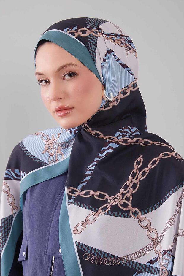 شال موس كريب بنمط سلسلة ذهبية باللون الأخضر النعناعي