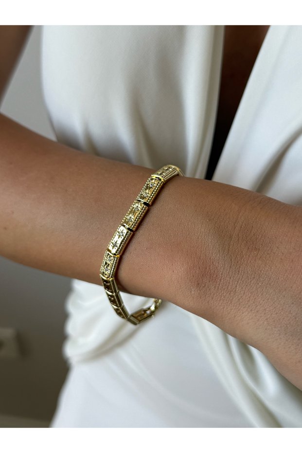 Xuping Gold Geometric Patterned Zircon Stone Detailed Women's Bracelet Gold Color
