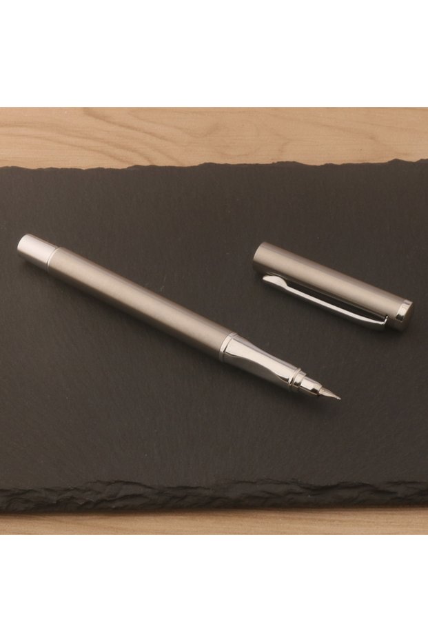 stainless steel 1pc Luxury High Quality Brand New Calligraphy Naginata nib Fountain Pen Stationery O