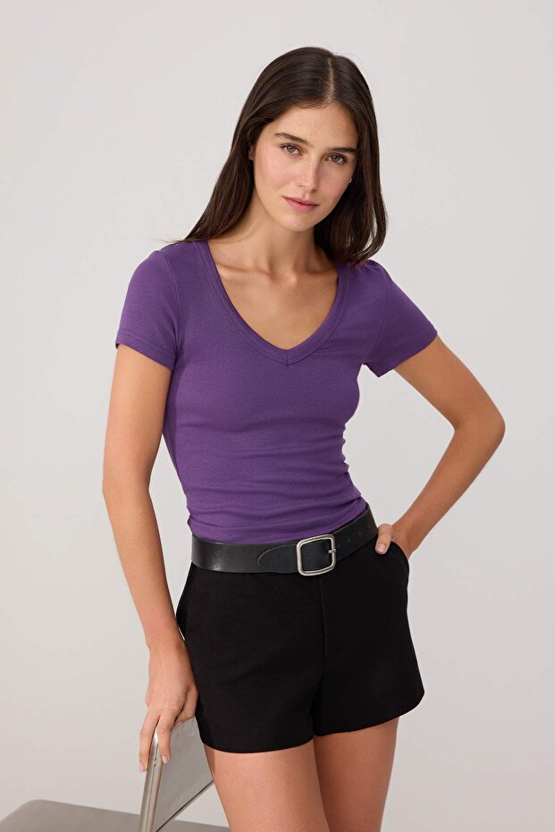 Mor Düz Fitted/Vücuda Oturan V Yaka Standart Kol Kısa Yumuşak Örme Bluz TWOSS26BZ01007