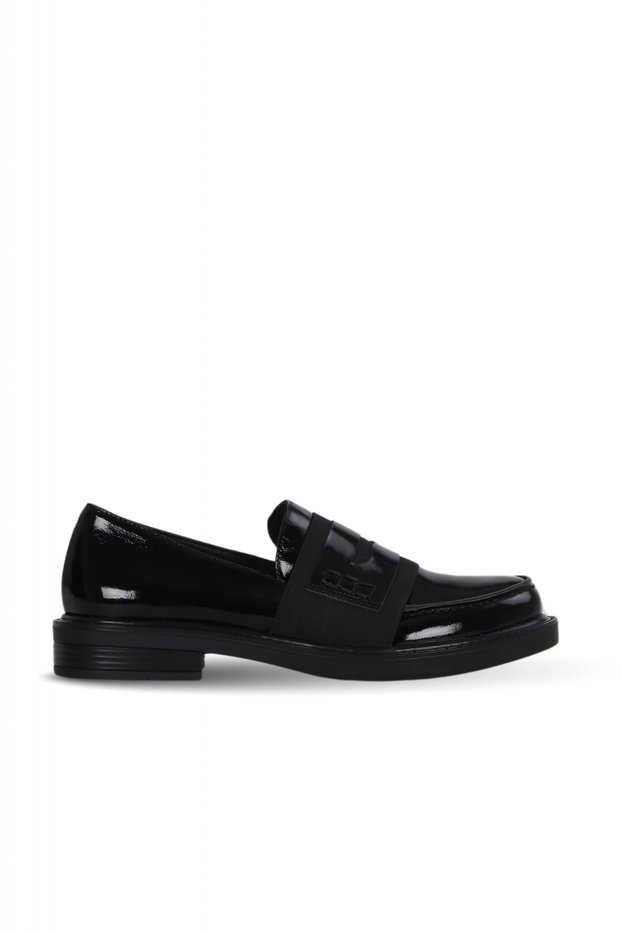 Black Wrinkled Patent Leather Women's Low Heel Shoes 01Wf2604