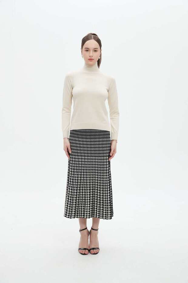 Solid High Neck Long Sleeve Top