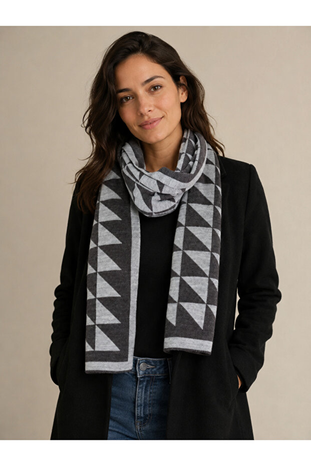 Triangle Patterned Knitwear Knitted Scarf