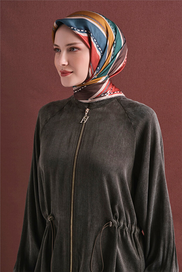 وشاح من الحرير الخالص 9621D 82