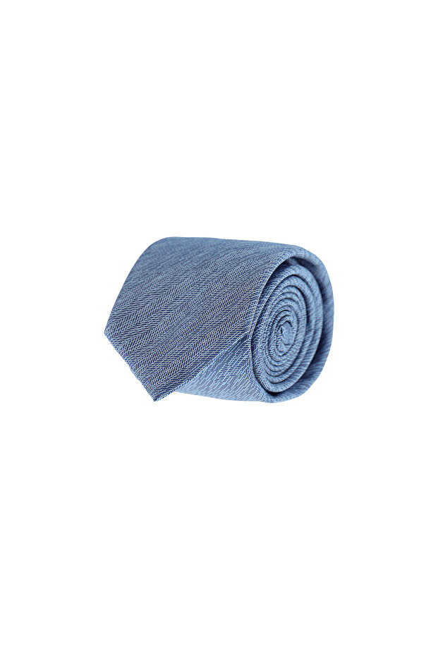 Patterned tie