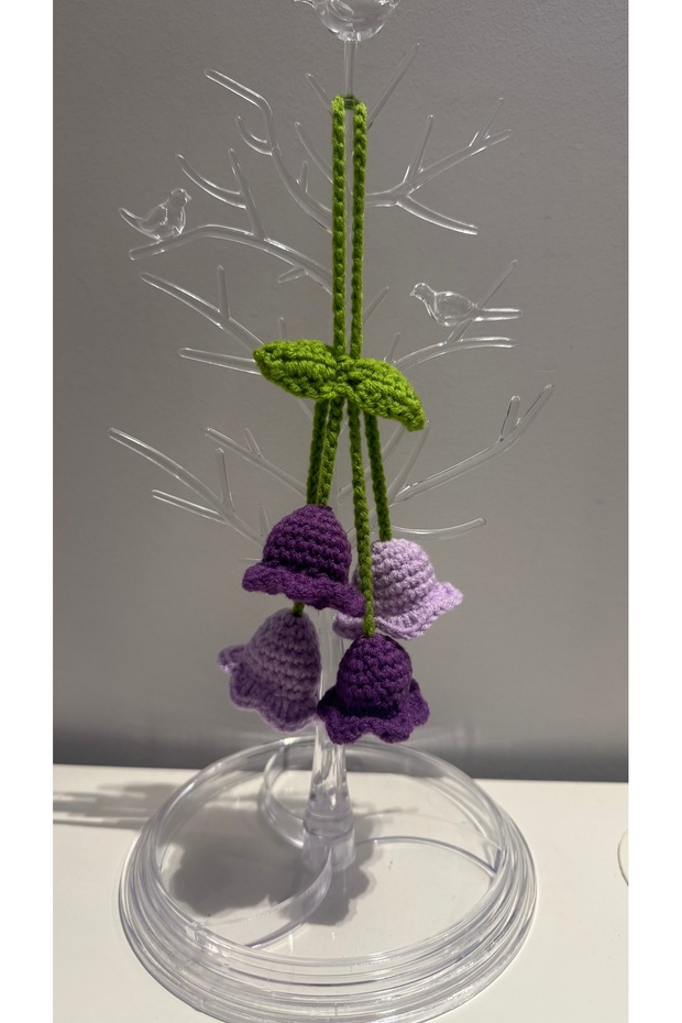 Medal with 4 Roses (Extendable)