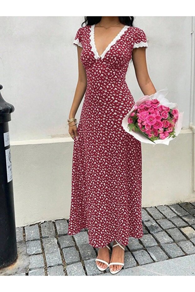 Women's Short Sleeve Deep V-Neck Lace Detailed Patterned Long Single Jersey Dress