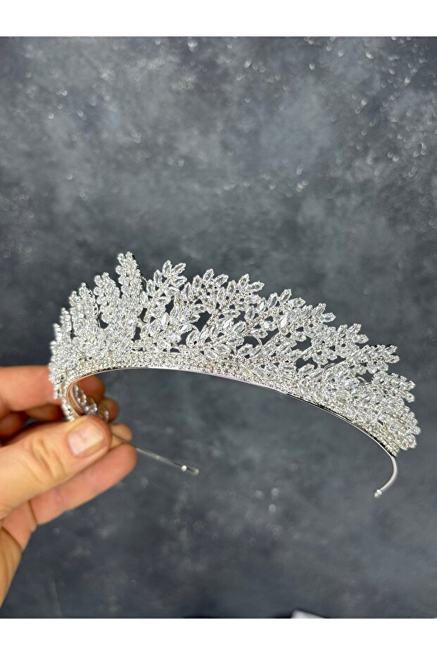 Silver Color Zircon Stone Bridal Crown Wedding Engagement Hair Accessory Elegant Design
