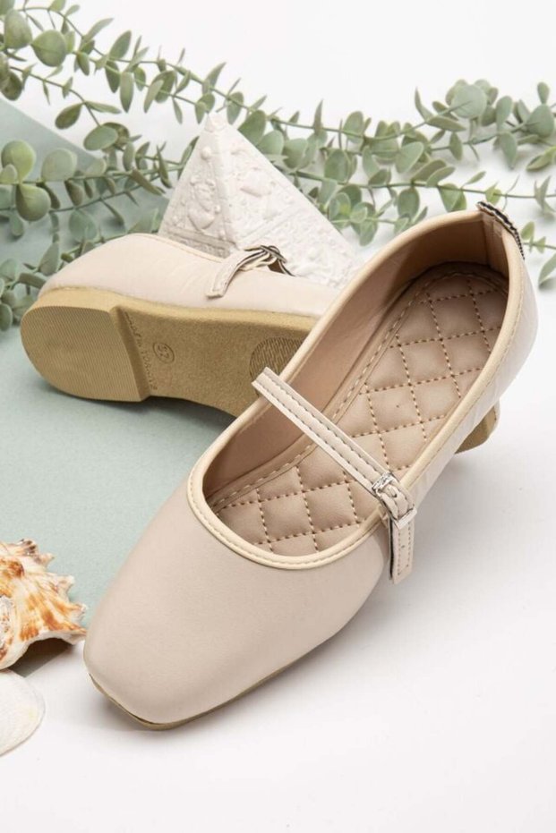 Cream Women's Belted Elegant Ballerinas - Casual Comfortable Shoes