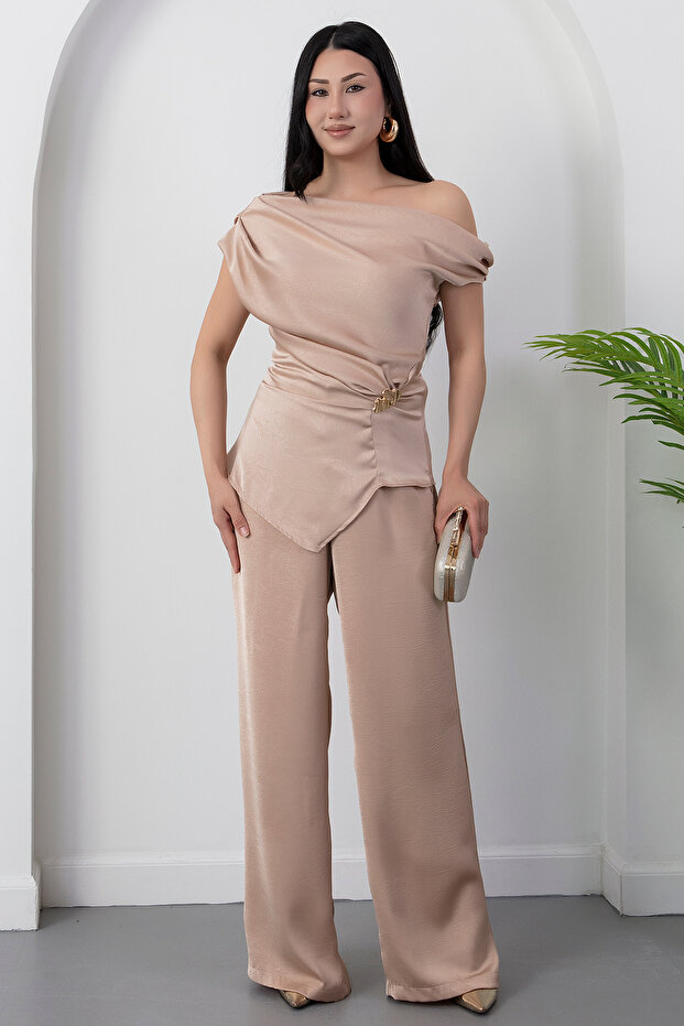 Wide Collar Buckle Symmetrical Blouse Double Set Grs3963