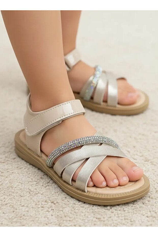 554 Girl's Beige Sandals