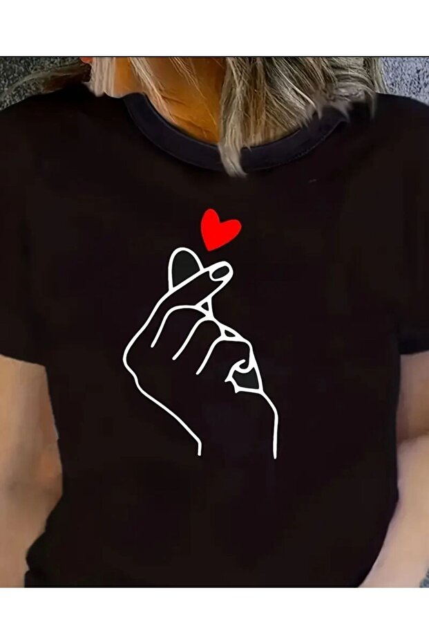Unisex a Quality Premium Minimal Heart Printed Oversize T-Shirt