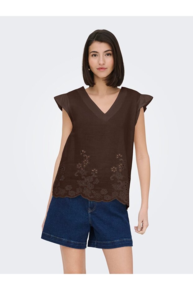 Only V-Neck Embroidered Half Sleeve Blouse 15369923