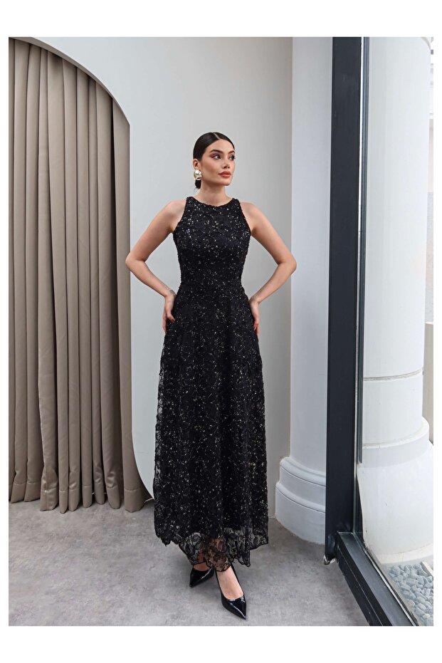 Floral Embroidered Zero-Sleeve Tulle Dress
