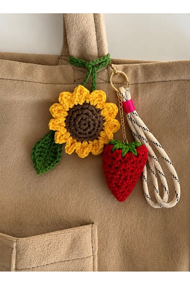 Knitted Strawberry Bag Charm 7 cm