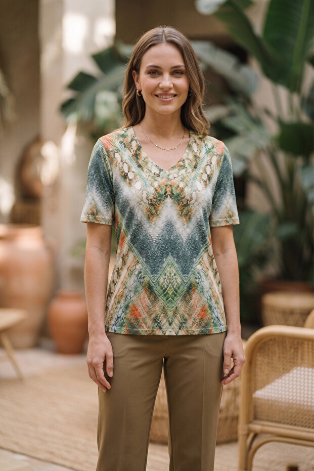 Women's Plus Size Lycra V-Neck Snake Pattern Short Sleeve Mom T-Shirt Combed Cotton Blouse
