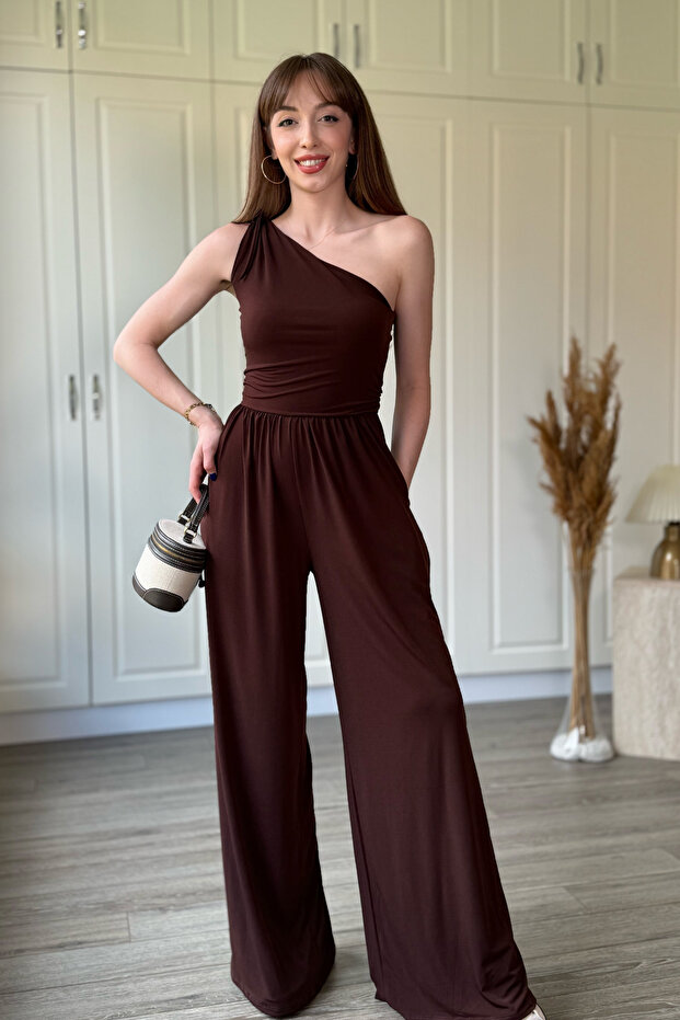 One-Shoulder Detailed Sandy Fabric Draped Brown Jumpsuit