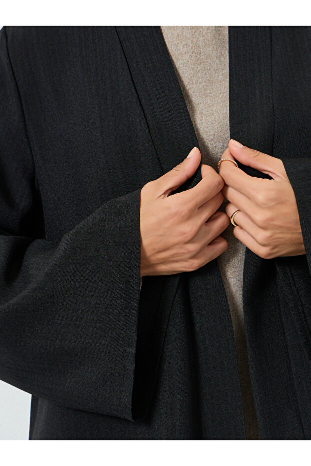 Black Front Open Flared Solid Abaya - 4