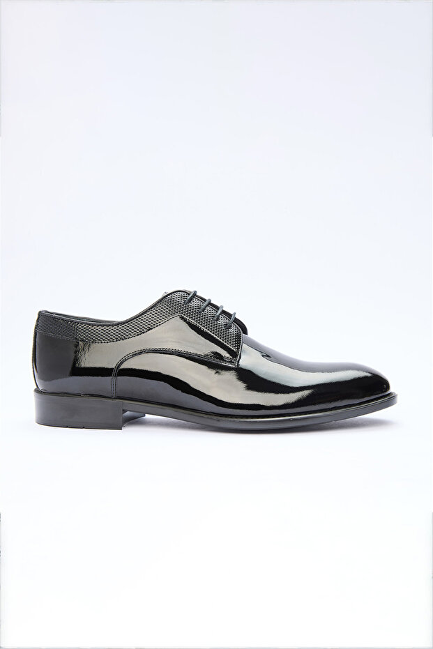 Black Laced Patent Leather 100% Leather Shoes 1033260158