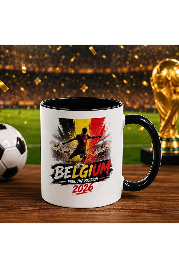 كأس أسود بتصميم كأس العالم 2026 لمشجعي بلجيكا