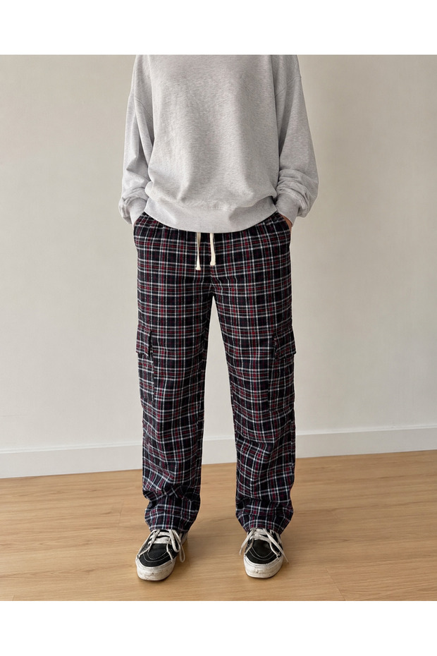 Plaid Patterned Cargo Pants with Elastic Waist