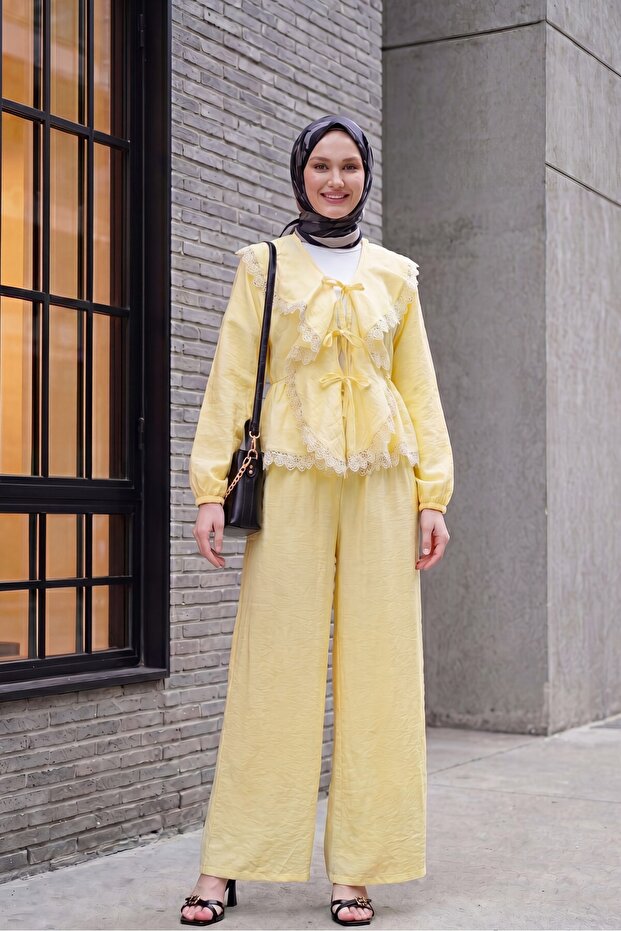 Lace Detailed Tie-Front Strawberry Set with Trousers - Yellow