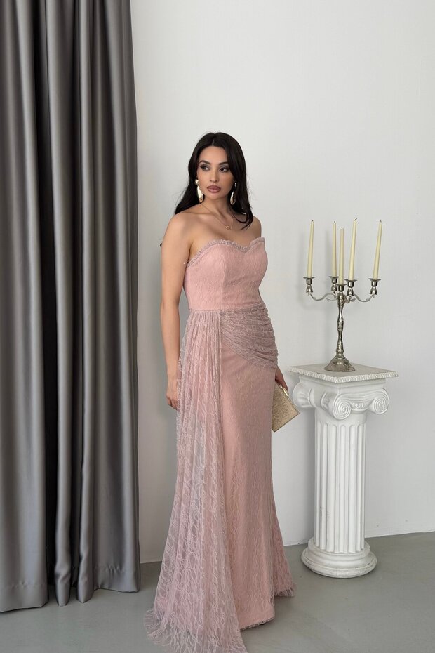 Powder Heart Collar Strapless Lace Embroidered Evening Dress