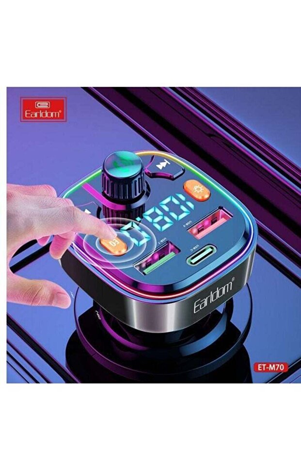 M70 Auto Radio Mp3 Player Music Adapter Dual USB Car Charger