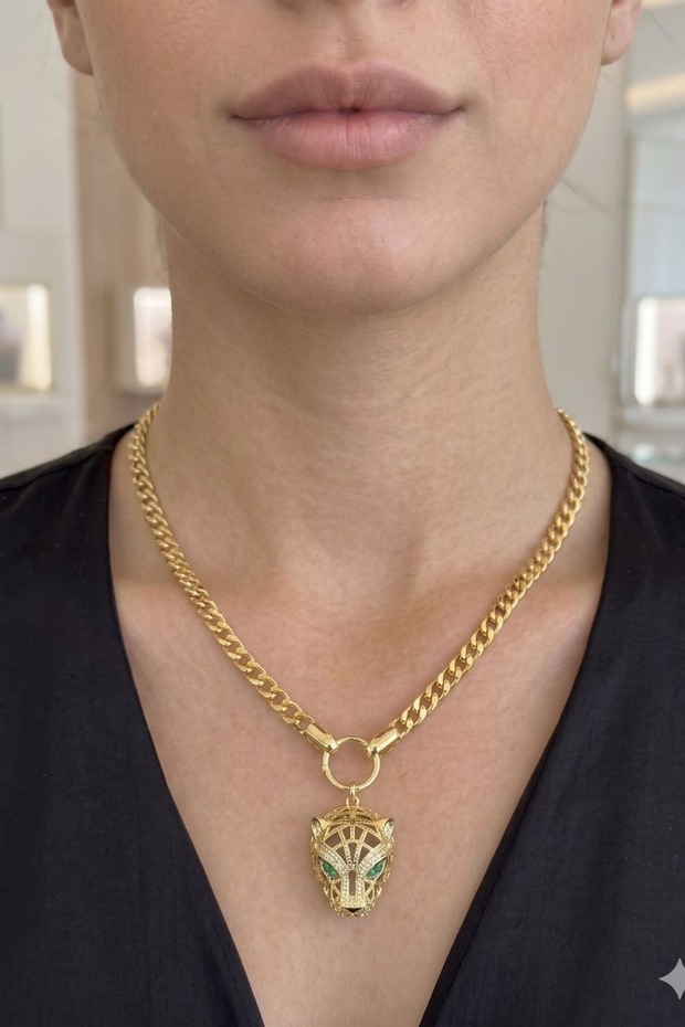 Green Eyed Tiger Necklace