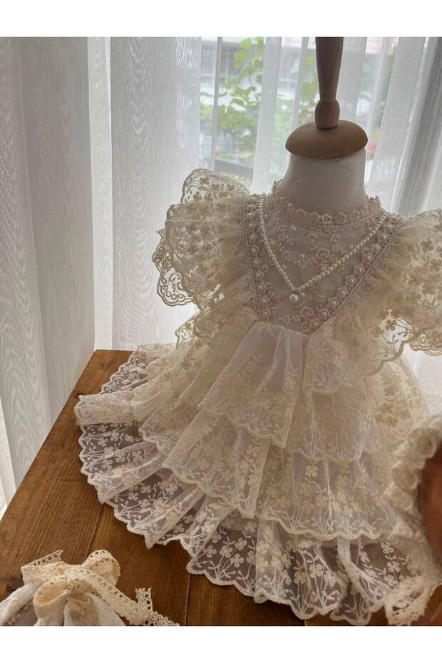 Baby Girl Cream Mi̇hra Dress Set