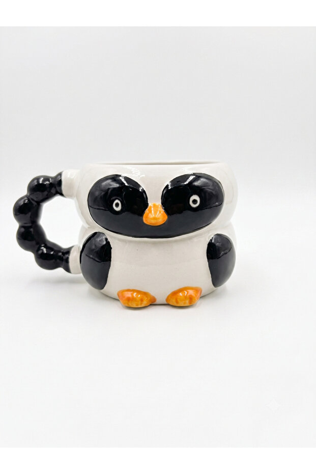 كوب Penguin Harmoni ثلاثي الأبعاد منقوش يدويًا بلون كريمي لامع - كوب هدايا ثلاثي الأبعاد مصنوع يدويًا