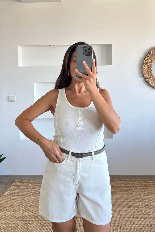 White Ribbed Buttoned Top