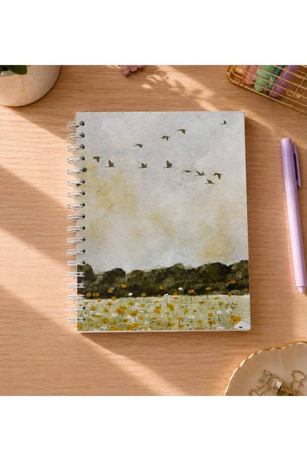 دفتر ملاحظات بغلاف صلب حلزوني من ليزي - 17×24 سم - 120 ورقة