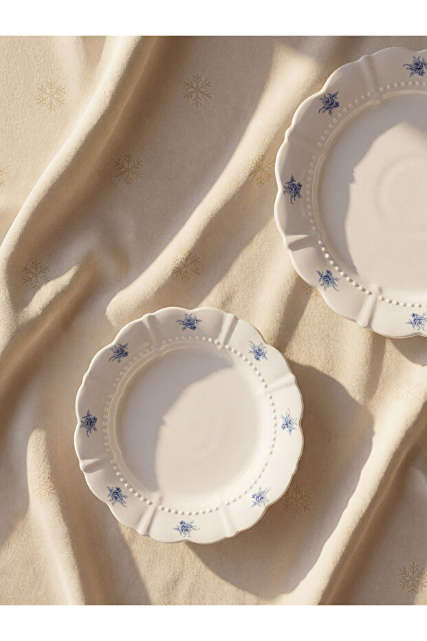 Esvab • Modern & Distinctive Flower Embroidered Porcelain Cake Plate