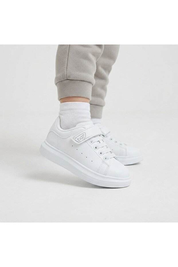 Children's Comfortable Lightweight Flat Sole Sneaker Sports School Shoes