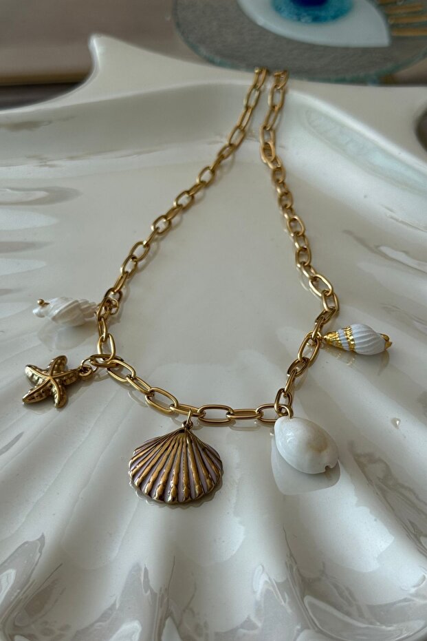 Summer Necklace with Steel Oyster Figure
