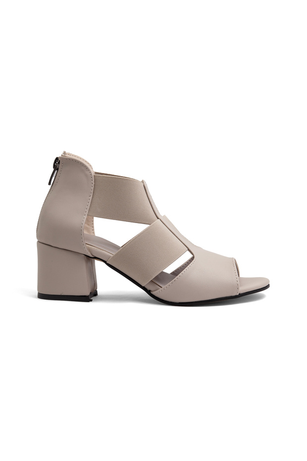 Cnf 116 High Heeled Sandals with Back Zipper and Rubber Detail