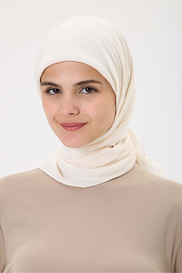 وشاح إسينتي EKRU