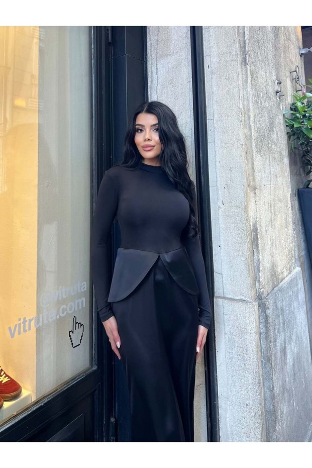 Women's Black - Black Maxi Length Crew Neck Long Sleeve Satin Detailed Slit Dress