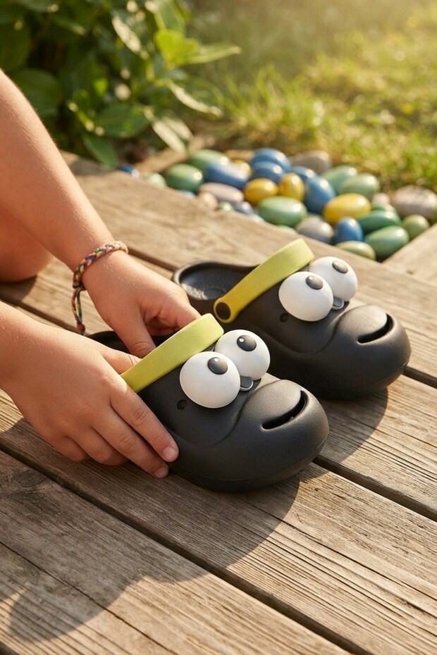 Black Green Daily Beach Pool Nursery Children's Slippers & Sandals