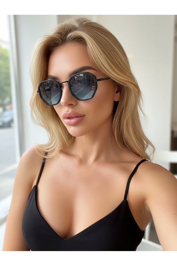 نظارات شمسية بتصميم مضلع عتيق الطراز