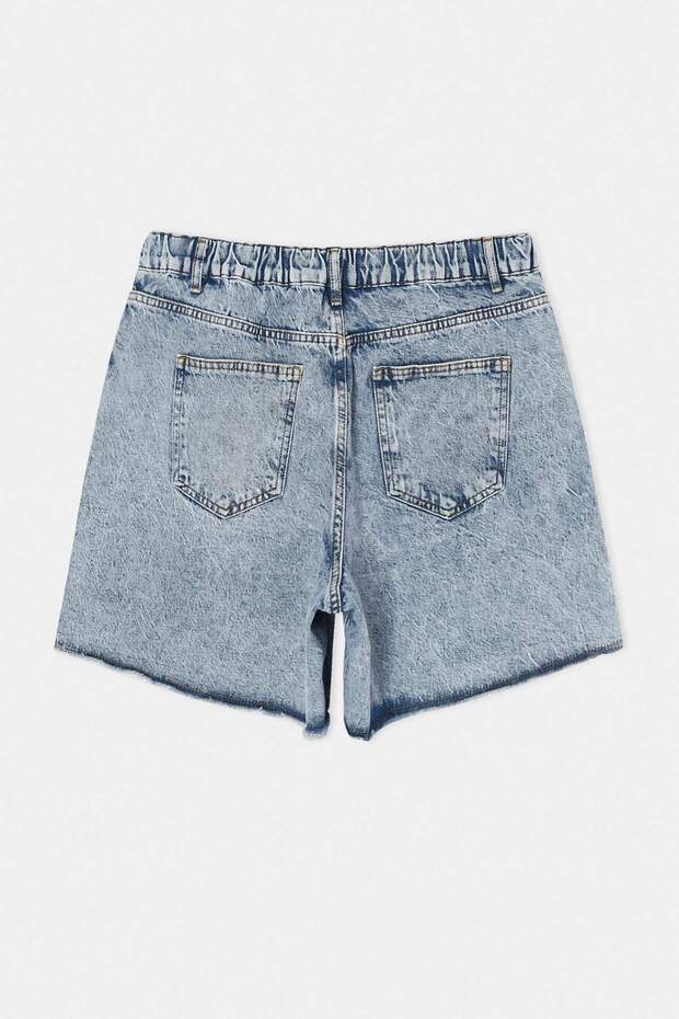 Açık Mavi Yırtıklı Lastikli Yüksek Bel Mini %100 Pamuk Non-Stretch Denim Şort TBBSS26AP00014 - 6