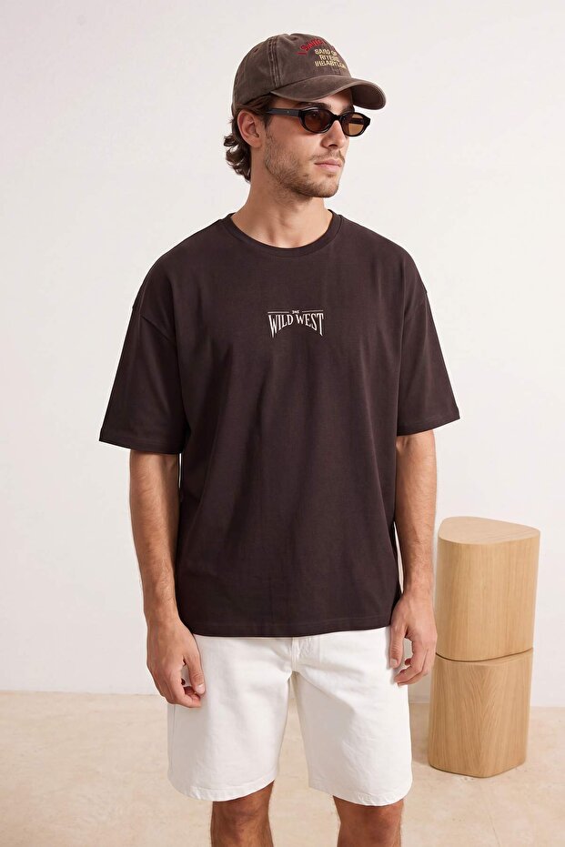 Büyük Beden Kahverengi Oversize/Geniş Kesim %100 Pamuklu T-Shirt TMNSS25BF00008 - 2