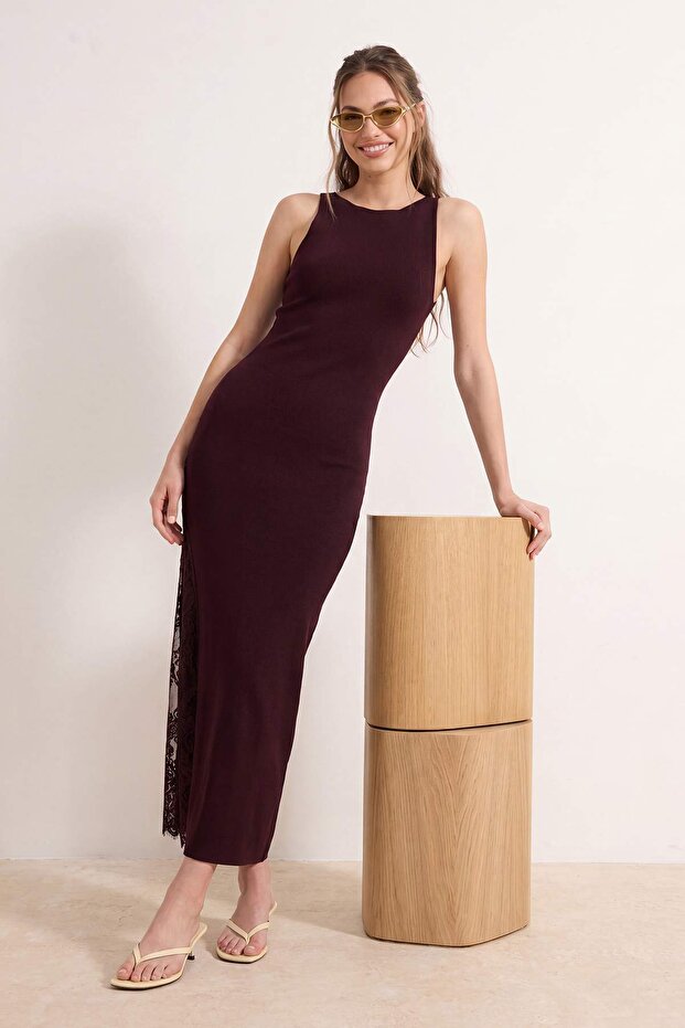 Bordo Düz Maxi Maxi Bisiklet Yaka Vücudu Saran Dantel Detaylı Triko Elbise TWOSS26EL00178 - 2