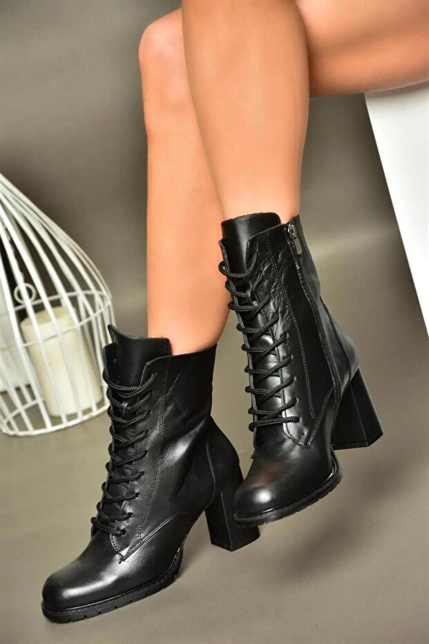 R654026703 Black Genuine Leather Thick Heeled Women's Boots
