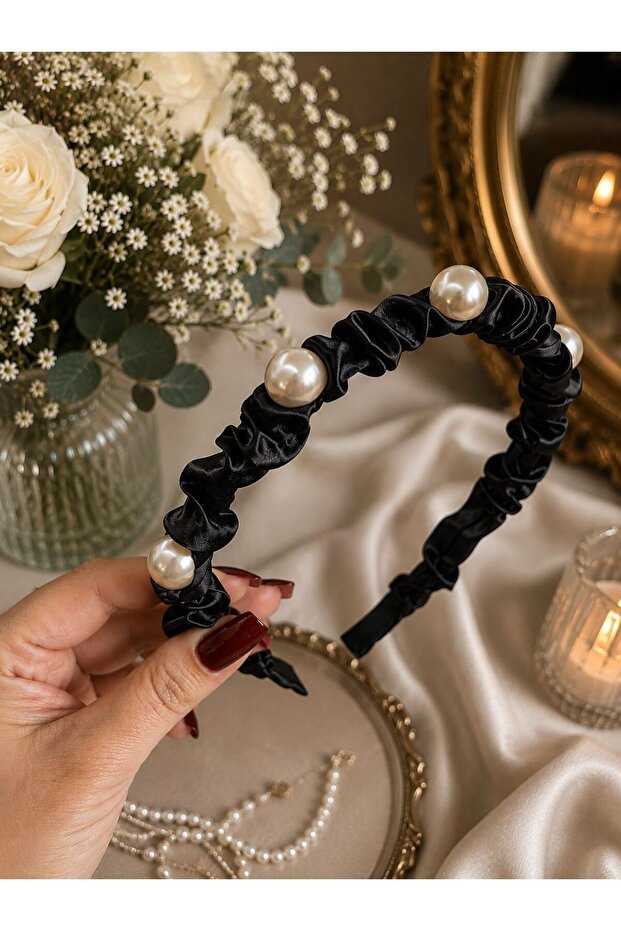 Black Pearl Satin Crown