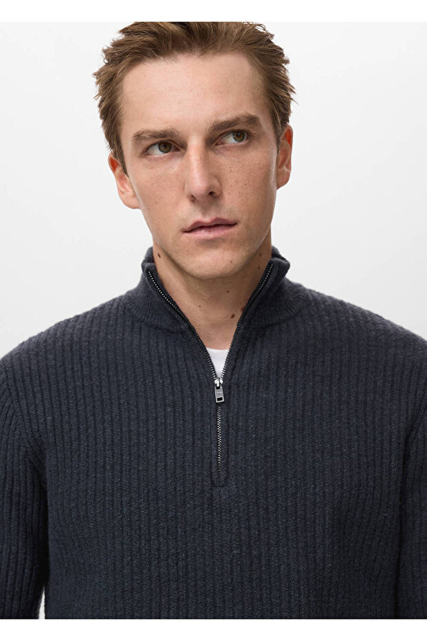 Gerippter Pullover mit Reißverschlusskragen - 6