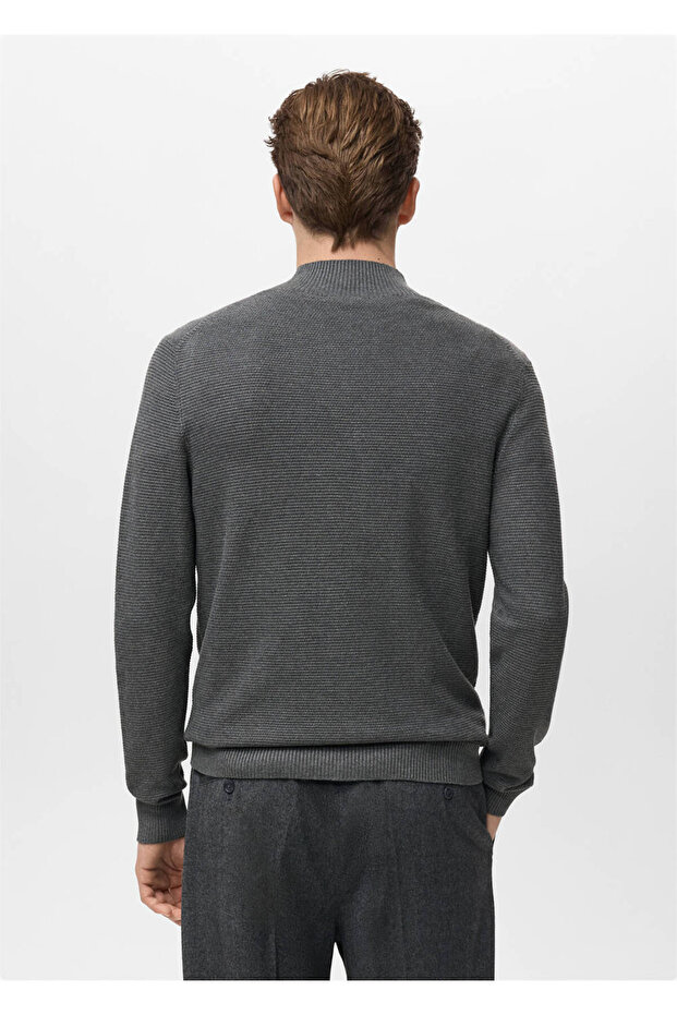 Geformter Pullover mit Perkins-Kragen - 4