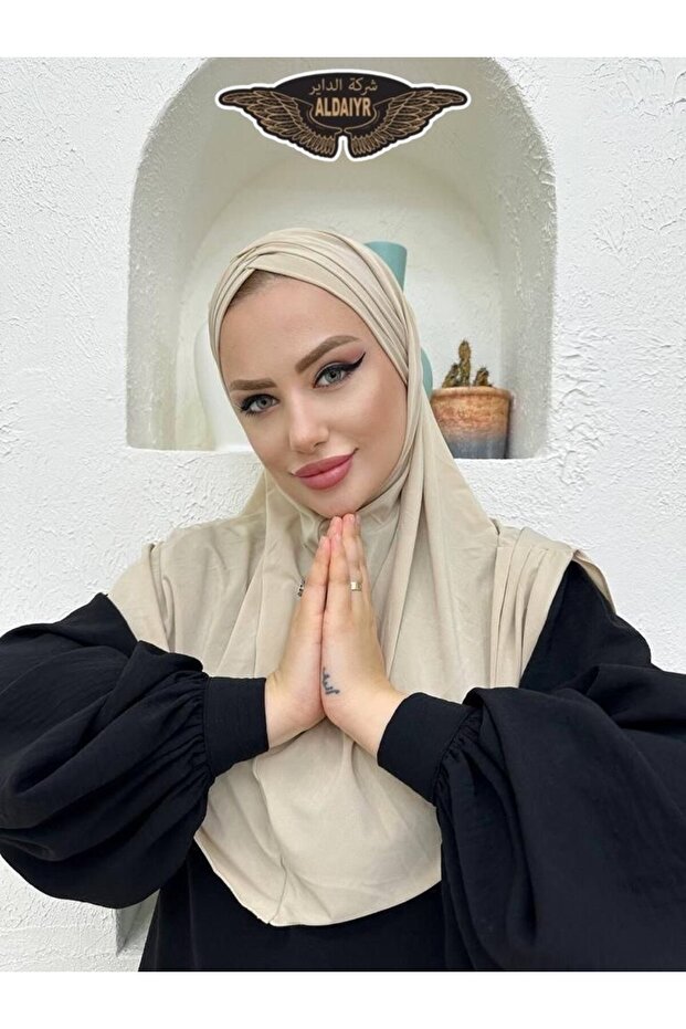 حجاب جاهز للارتداء من قماش ساندي كوماش، عملي بثلاثة أشرطة