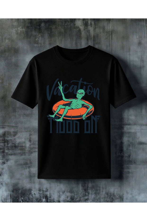 تي شيرت كبير الحجم مطبوع عليه Vacational Mood Alien